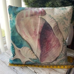 Queen Conch Shell Decorative Accent Throw Pillow Cover 17 x 17  NWOT